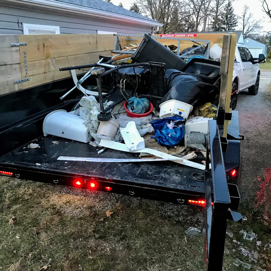 Roll-off dumpster delivered to a residential driveway in Alcoa